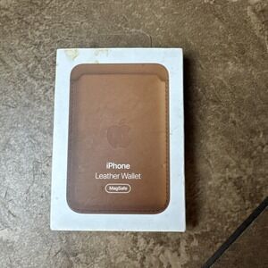 Apple iPhone Leather Wallet with MagSafe - MHLT3ZM/A | Saddle Brown